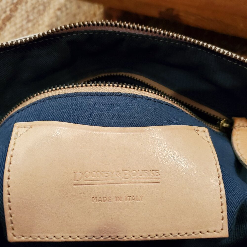 Vintage Dooney and Bourke Purse Satchel Croc Cream Ivory Nile Lock Key - Picture 8 of 16